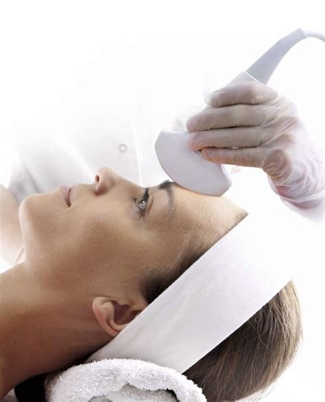 Ecografía facial para tratamiento inyectable