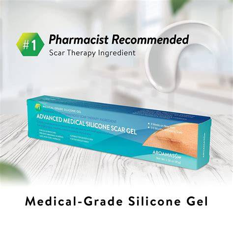 Aplicación de gel de silicona sobre cicatriz