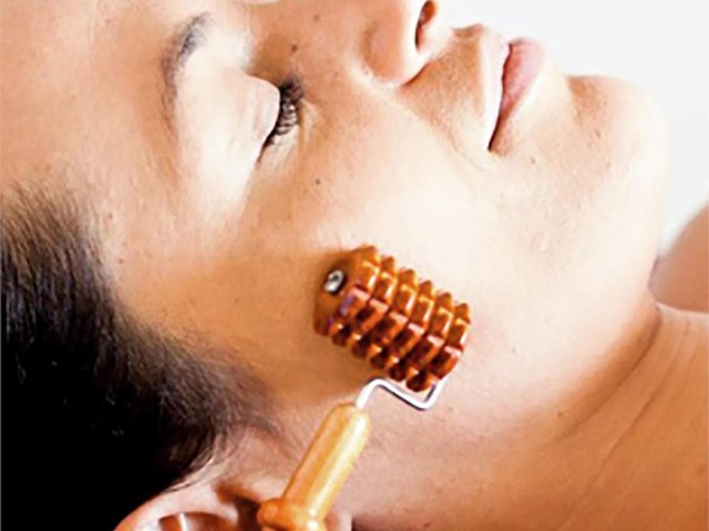 Maderoterapia Facial